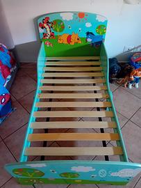 Lettino bimbi con disegno in legno