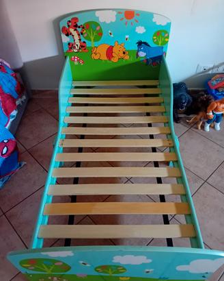 Lettino bimbi con disegno in legno