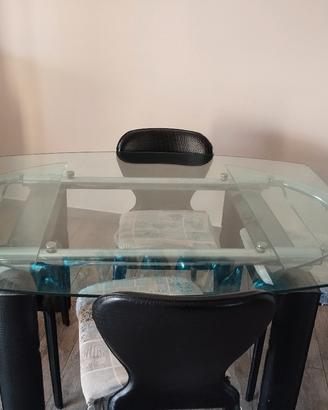 tavolo ovale in vetro e pelle e 4 sedie 