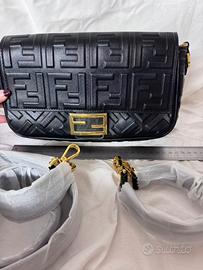Borsa Fendi Baguette donna pelle nera con stampa