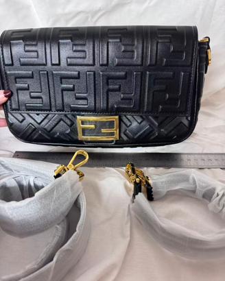 Borsa Fendi Baguette donna pelle nera con stampa