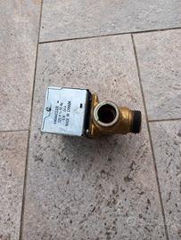 Valvola tre vie caldaia