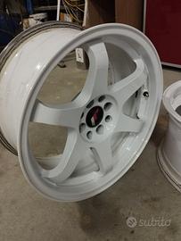 Cerchi da 17x8 quattro fori ET 25