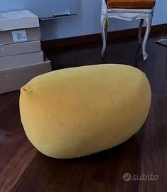 Pouf giallo per ambienti interni 57 x 40 x H 35 cm