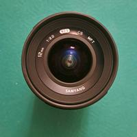 Obiettivo Samyang 12mm f 2.0 mft lumix