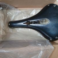 sella Brooks B17 Carved