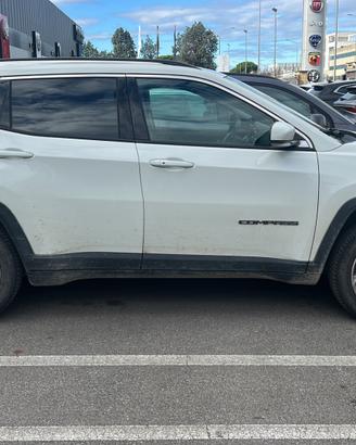 Jeep Compass 1.6 TDI LIMITED