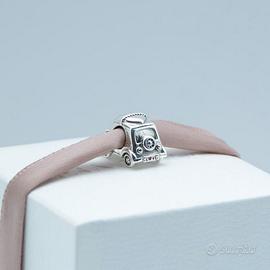 Pandora Charm Auto elettrica 799330C01