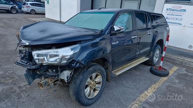 Ricambi Toyota Hilux 8° 2.4 diesel del 2017