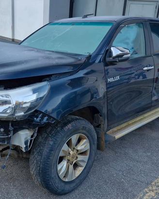 Ricambi Toyota Hilux 8° 2.4 diesel del 2017