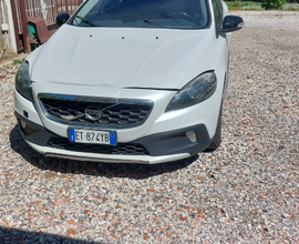 Volvo V40 cross country incidentata