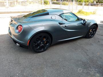 alfa romeo 4 c