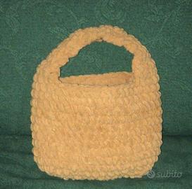 Borsa fatta a mano