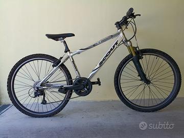 Mountain Bike - Scout - Cambio Shimano