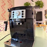 Macchinetta caffè delonghi magnifica S