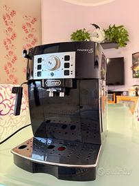 Macchinetta caffè delonghi magnifica S