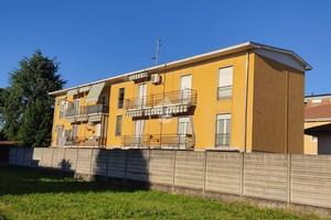 3 LOCALI A LONATE POZZOLO