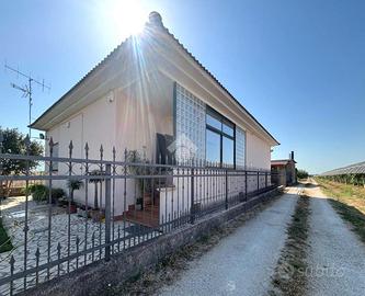 CASA INDIPENDENTE A CISTERNA DI LATINA