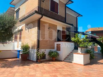 Terratetto Terracina [Cod. rif 3337811VRG]