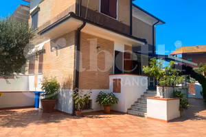 Terratetto Terracina [Cod. rif 3337811VRG]
