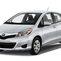 vetro anteriore toyota yaris nuovo