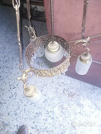 lampadario vintage in stile art nouveau