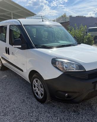 Fiat Doblò 2021. 5 Posti Autocarro PARI AL NUOVO