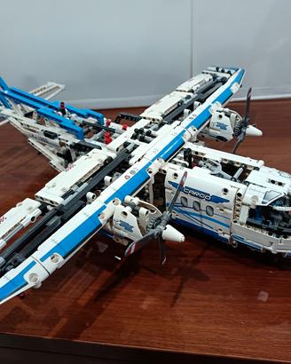 aereo lego technic da carichi
