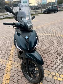 Piaggio beverly 300s hpe