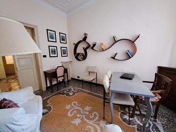 Stanza/studio/ufficio condiviso