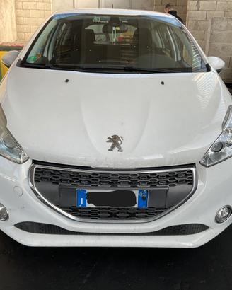 PEUGEOT 208 2012 PER RICAMBI