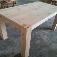 Tavolo in Rovere nodato