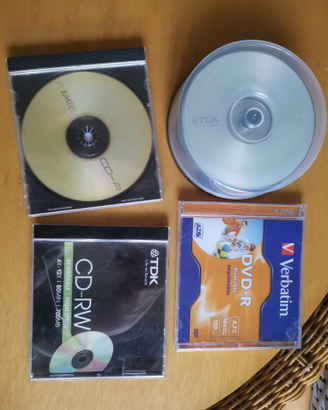 DVD, cd e cd rescrivibili vuoti nuovi