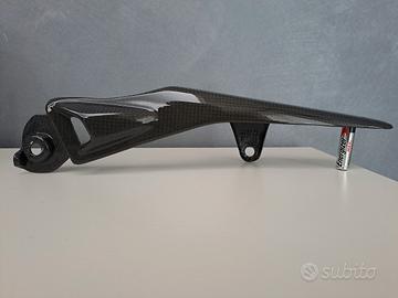paracatena in carbonio per ducati multistrada 
