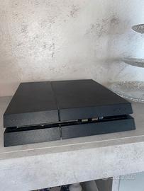 PlayStation 4 (prezzo trattabile)