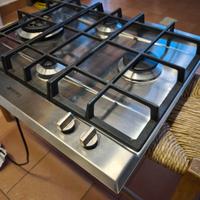Fornello a gas Smeg 4 fuochi