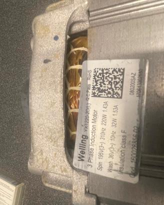 Motore  lavatrice hotpoint ariston