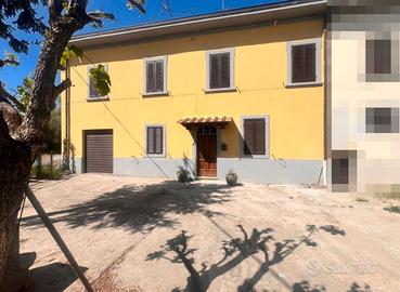 Villetta terratetto campagna Montevarchi