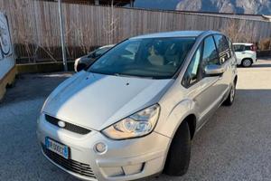 Ford max