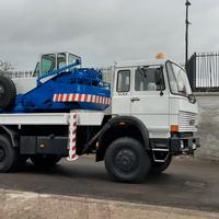 Iveco 330 6x6 autogrù 40t