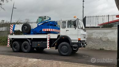 Iveco 330 6x6 autogrù 40t
