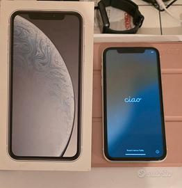 Apple IPhone XR 64Gb White