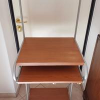 Tavolo mobiletto portagiochi / portacomputer