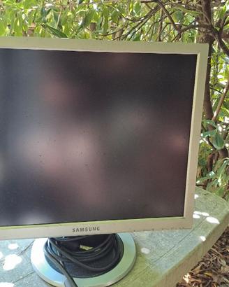 Monitor LCD 19" Samsung SyncMaster 910N