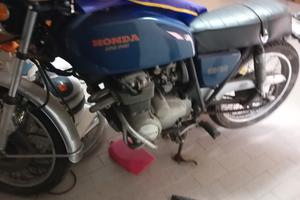 Honda CB 400 Four - 1975