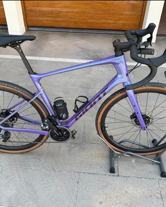 GRAVEL Giant REVOLT Perfetta