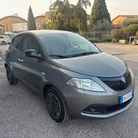 LANCIA Ypsilon 1.0 FireFly  S&S Hybrid Silver