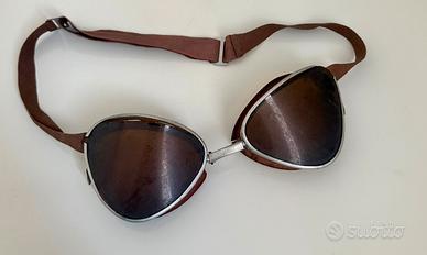 Occhiali vintage Vespa da moto per esposizione