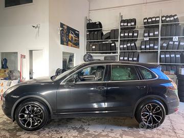 Cerchi NUOVI Porsche Cayenne raggio 21 cod.87421