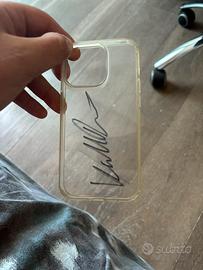 Cover iphone firmata da kalle rovamperä